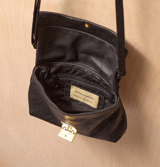 Clutch - Image 6
