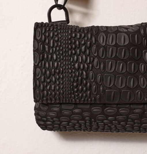 Clutch - Image 5