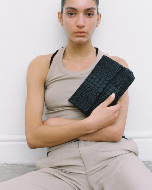 Clutch - Image 2
